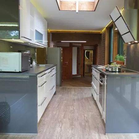 Moeve * فاستروم